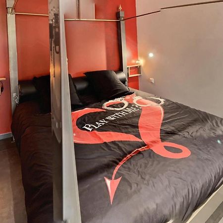 Le Donjon Villa Bdsm Port Nature Village Cap D'Agde Naturiste Екстериор снимка